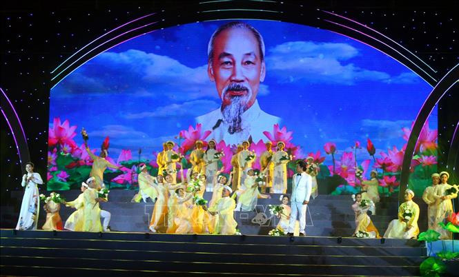 An art performance at last year’s festival (Photo: VNA)