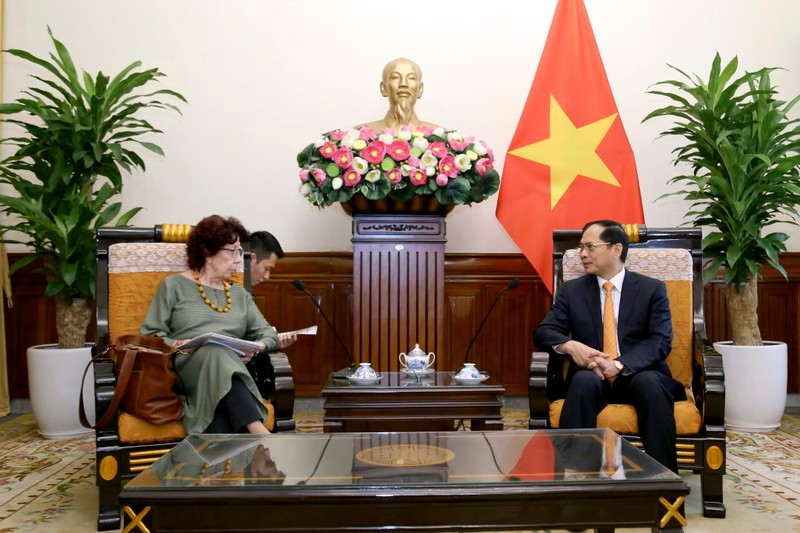 At the talks (Photo: baoquocte.vn)