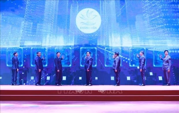At the inauguration of the province's portal on investment promotion, at https://ipa.khanhhoa.gov.vn. (Photo: VNA)