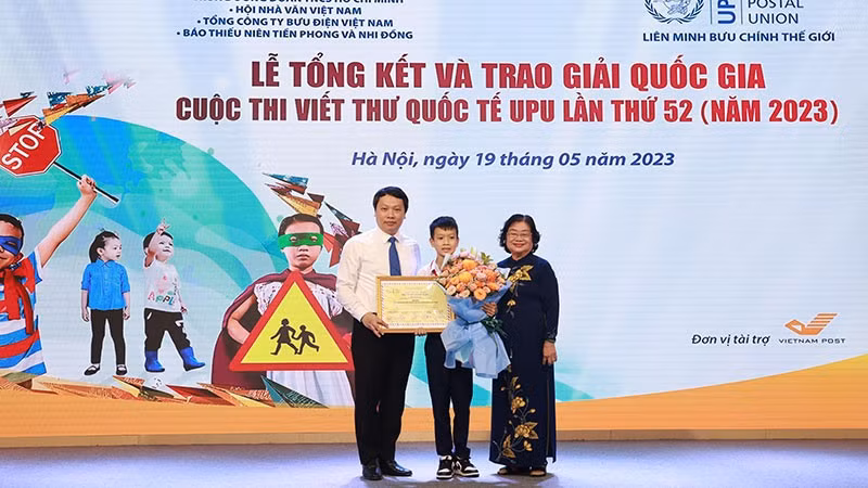 Huynh Tan Phat is named the national winner of UPU's 52nd International Letter Writing Competition in Vietnam. 