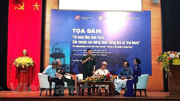 Some witnesses to history at the discussion (Photo: VNA)