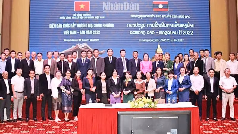Delegates pose for a group photo at the forum.