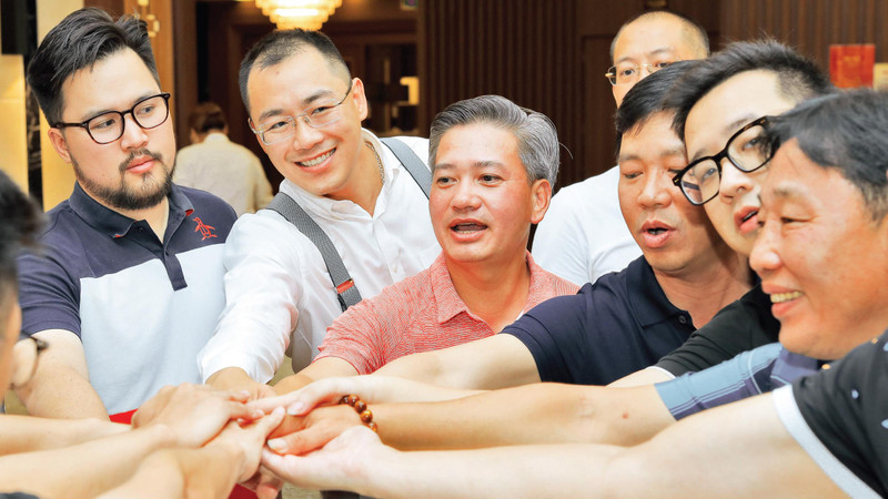 A meeting of the Vietnam Family Business Council on the occasion of its establishment (June 28). (Photo: Khanh An)
