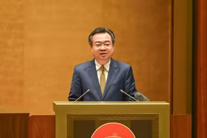Politburo member, Secretary of the Party Central Committee, and Chairman of its Commission for Policies and Strategies Nguyen Thanh Nghi speaks at the national conference. (Photo: Nhan Dan)