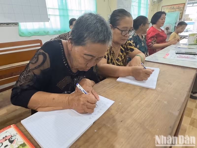 Teaching older people to read and write not only makes up for a deficiency of the past but also gives them a foothold to enter modern life.