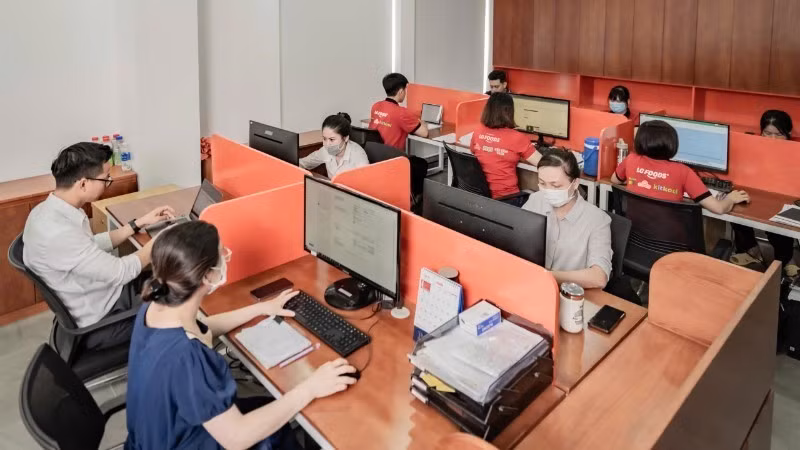 Core principles for reforming the investment and business environment: reducing working hours; reducing costs; reducing risks. (Illustrative photo)