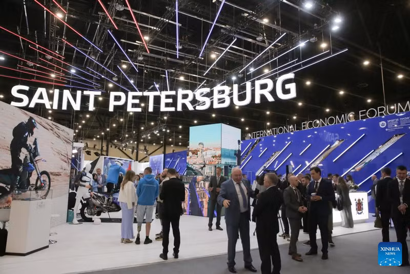A total of 1,060 agreements worth 6.3 trillion rubles (about 80.3 billion USD) were signed at the 28th St. Petersburg International Economic Forum (SPIEF), Russian presidential advisor Anton Kobyakov said Saturday.