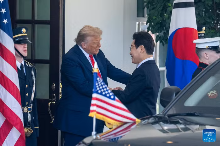 U.S. President Donald Trump (2nd L) welcomes visiting the Republic of Korean President Lee Jae-myung (2nd R) at the White House in Washington, D.C., the United States, on Aug. 25, 2025. (Photo: Xinhua) 