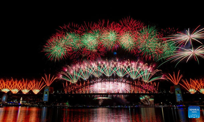 Fireworks are set off to celebrate the New Year at Harbour Bridge in Sydney, Australia, Jan. 1, 2026. (Photo: Xinhua)