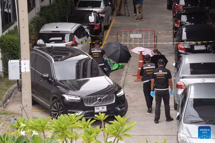 Police officers are on duty at the Nonthaburi Provincial Administrative Organization office building in Nonthaburi province, Thailand, Aug. 10, 2026. A shooting incident occurred at the Nonthaburi Provincial Administrative Organization office building at about 11 a.m. local time. Thongchai Yenprasert, president of the provincial administrative organization, was shot in the head and rushed to the hospital for emergency treatment, and was later confirmed dead. (Xinhua)
