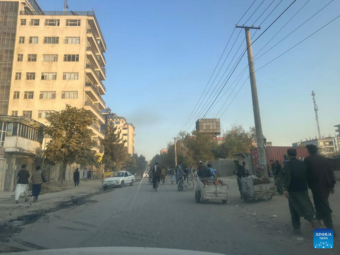 Residents panic in a street after hearing an explosion in Kabul, the capital of Afghanistan, Oct. 15, 2025. A blast was heard in the Afghanistan capital Kabul at around 3 p.m. local time Wednesday, causing panic among city residents. (Photo: Xinhua)