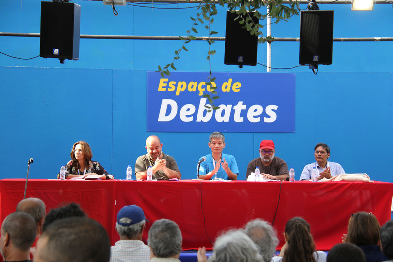 In pictures: Vietnamese delegation at Avante Festival ảnh 4