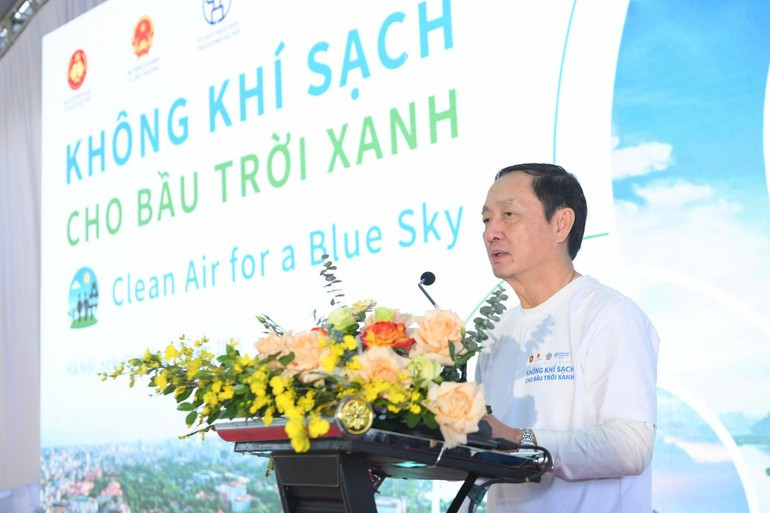 Huynh Thanh Dat, Member of the Party Central Committee and Deputy Head of the Party Central Committee's Commission for Information, Education and Mass Mobilisation, delivers a speech at the event. (Photo: THE DAI) image-21.jpg