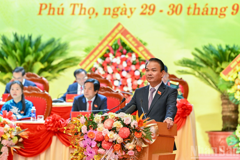 Secretary of the Phu Tho Provincial Party Committee Dang Xuan Phong delivering the opening speech at the congress. Secretary of the Phu Tho Provincial Party Committee Dang Xuan Phong delivering the opening speech at the congress.