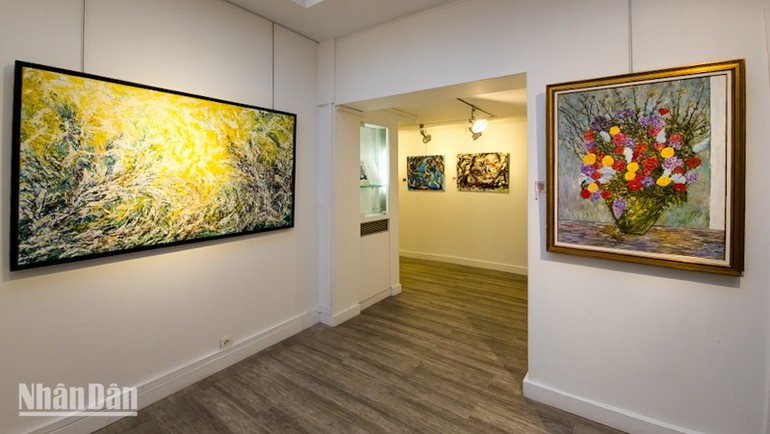 A corner of the gallery showcasing Georg Esco’s artworks. (Photo: MINH DUY) georg-esco-minh-du.jpg