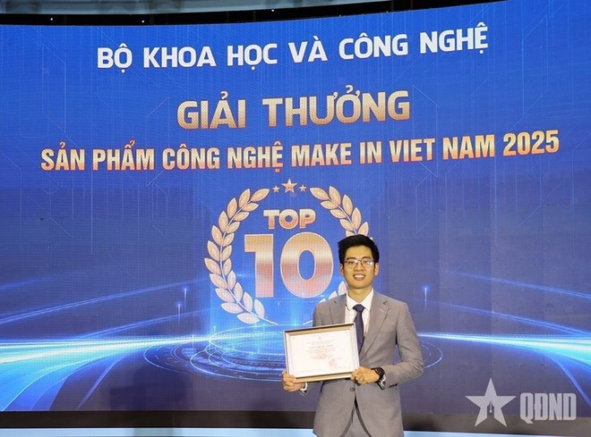 The Viettel Virtual Assistant platform, researched and developed by Viettel AI, has been named among the Top 10 Outstanding Digital Technology Products for Overseas Markets at the Make in Viet Nam 2025 Awards. (Photo: qdnd.vn)