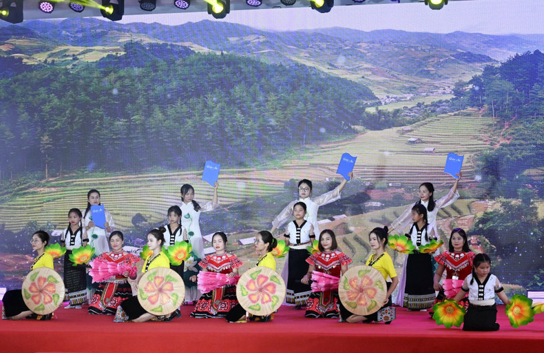 A musical performance celebrates the ceremony. image-1.jpg