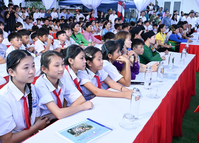 Pupils attend the groundbreaking ceremony for Bat Mot Boarding School for Primary and Lower Secondary Students. image-5.jpg