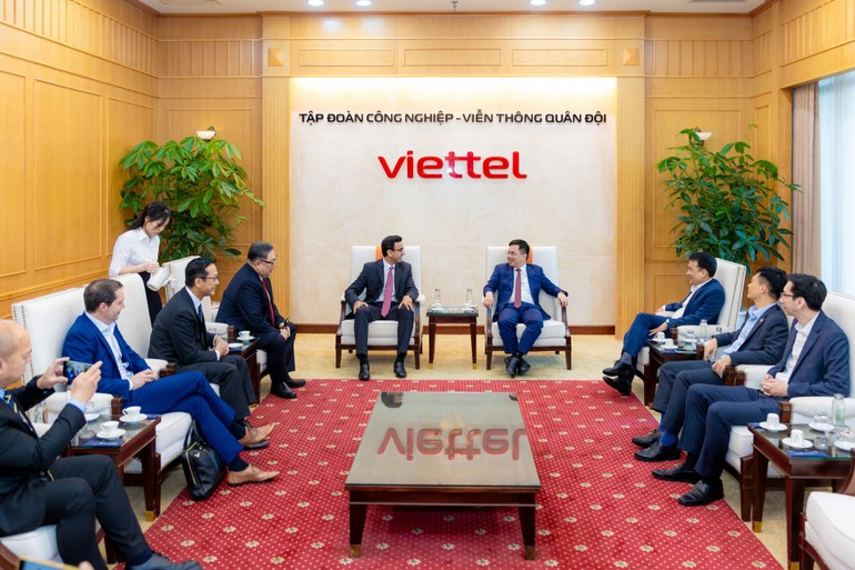 The Viettel–Qualcomm partnership aims to build a sustainable open technology supply chain. image-6-7212.jpg