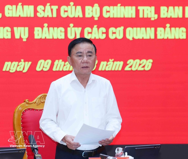 Politburo member, Permanent member of the Party Central Committee’s Secretariat and Secretary of the Party Committee of Central Party Agencies Tran Cam Tu speaks at the conference (Photo: VNA)