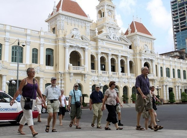 Foreign tourists in Ho Chi Minh City. (Photo: VNA)