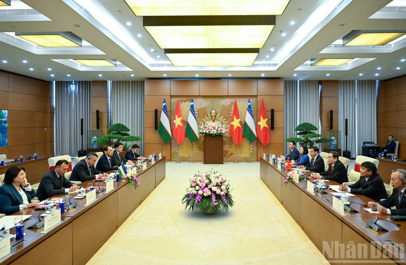 Overview of the meeting. (Photo: DUY LINH) image-10.jpg