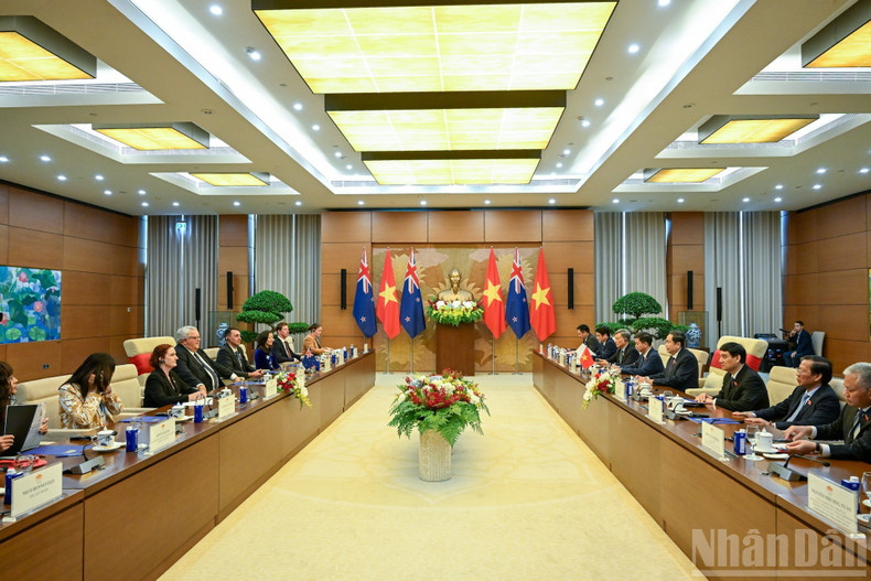 Overview of the talks at the National Assembly House. image-7.jpg