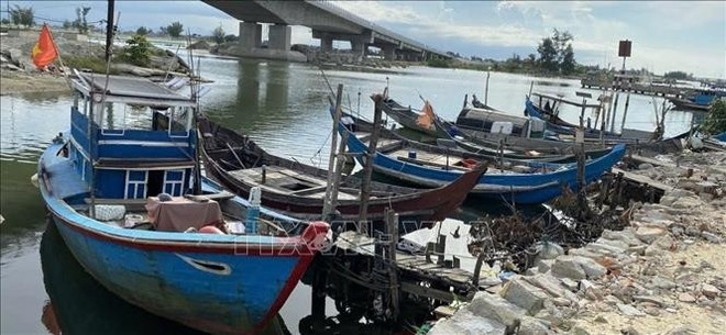 Fishing vessels of Thuan An ward, Hue city are anchored before the storm. (Photo: VNA) Fishing vessels of Thuan An ward, Hue city are anchored before the storm. (Photo: VNA)