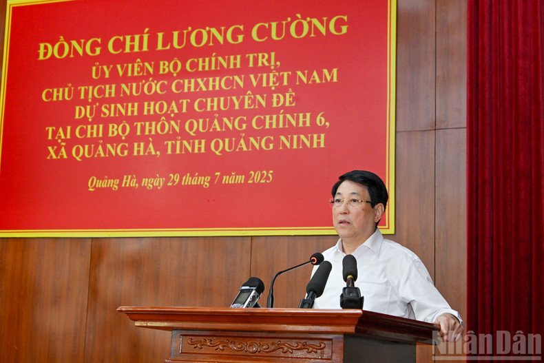 President Luong Cuong delivers his guidance at the meeting. 8.jpg