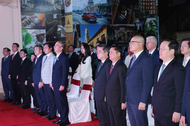 Participants in the ceremony (Photo: VNA)