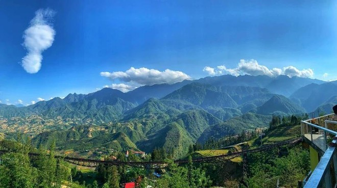 Sapa quickly becomes a "new tourism phenomenon" in the RoK market thanks to its majestic mountain landscapes, year-round cool climate, and distinctive local culture. (Photo: VNA) Sapa quickly becomes a "new tourism phenomenon" in the RoK market thanks to its majestic mountain landscapes, year-round cool climate, and distinctive local culture. (Photo: VNA)