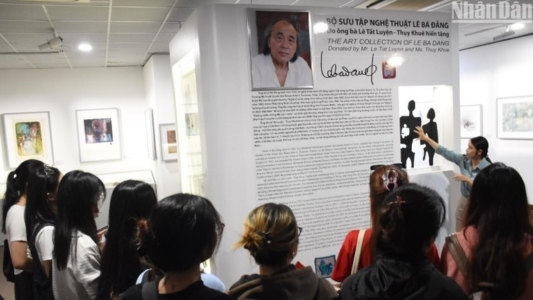 The Da Nang Museum of Fine Arts displays the “Le Ba Dang art collection”. (Photo: ANH DAO) image-2.jpg