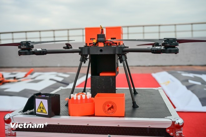 The UAVs have a cruising speed of up to 60 km per hour and an operational range of 15 km. (Photo: VNA)