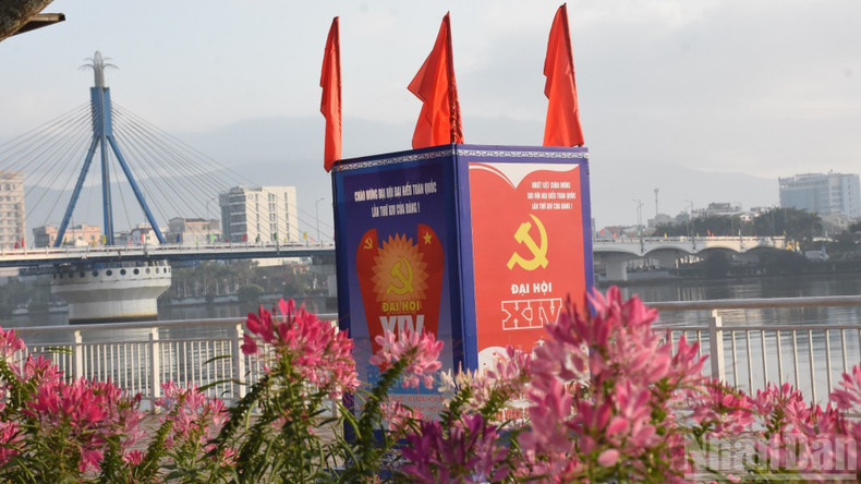 A view of a corner of central Da Nang.