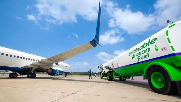 boeing-8956-1714-9340-7232.jpg