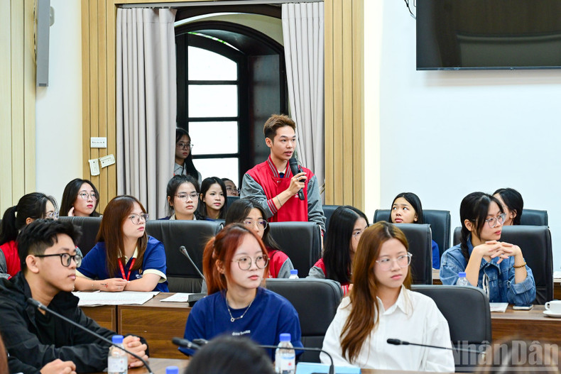 Youth representatives exchange ideas and share perspectives with the speakers.