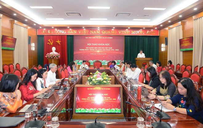 At the meeting (Photo: VNA) At the meeting (Photo: VNA)