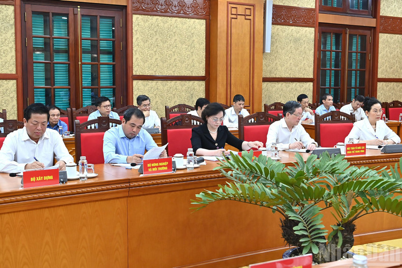 Delegates attending the meeting. Delegates attending the meeting.