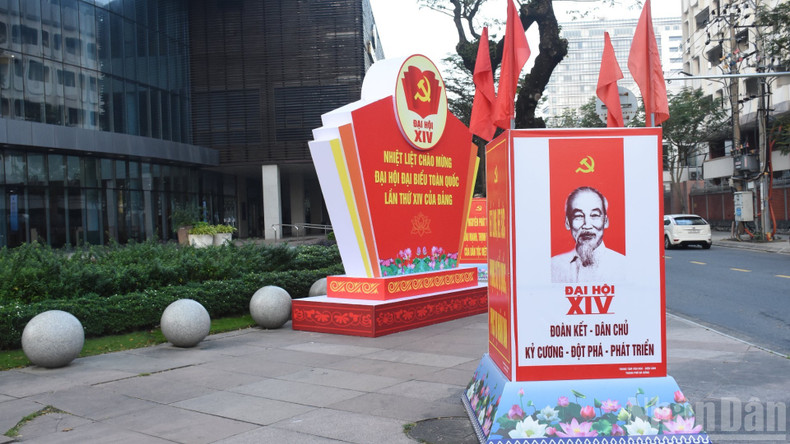 The dedication and expectations of the people of Da Nang towards the 14th National Party Congress are clearly demonstrated.