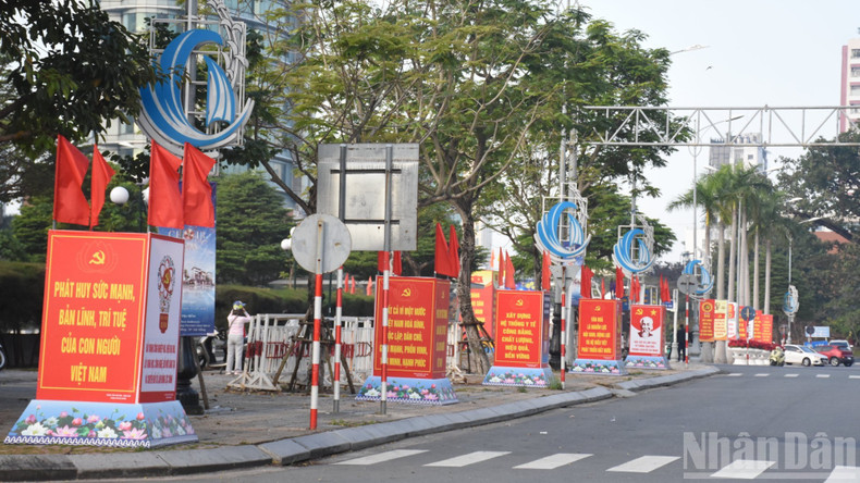 Visual communication efforts help raise public awareness of the 14th National Party Congress.