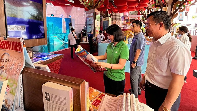 A variety of press publications on display at the exhibition space. (Photo: Anh Duc) image-14.jpg