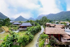 A corner of Lam Thuong Valley by the Khuoi Noi stream.