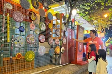 Numerous experiential spaces for young people and children at the programme Ha Noi Dep Sound on the Ha Noi Book Street (Photo: VietnamPlus)