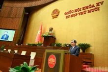 NA Chairman Tran Thanh Man delivers the closing remarks at the 10th session of the 15th NA. (Photo: DUY LINH)