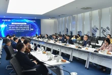 An overview of the scientific workshop on external information on human rights in the new situation.