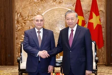 General Secretary of the Communist Party of Viet Nam Central Committee To Lam (right) receives Deputy Chairman and head of the Central Office of the New Azerbaijan Party (YAP) Tahir Budagov in Ha Noi on January 26. (Photo: VNA)