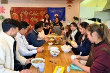 The class attracted strong participation from Vietnamese women living, studying and working in Japan.