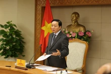 Deputy Prime Minister Tran Hong Ha speaks at the 29th meeting of the National Steering Committee on combating illegal, unreported and unregulated (IUU) fishing in Ha Noi on January 6. (Photo: VNA)