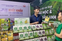 Many key export items were showcased at the Viet Nam Export Brand Fair 2025. (Photo: nhandan.vn)