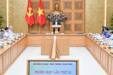 Prime Minister Pham Minh Chinh speaks at the 13th meeting of the Central Emulation and Commendation Council.